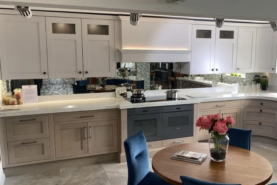 Neutral shaker kitchen
