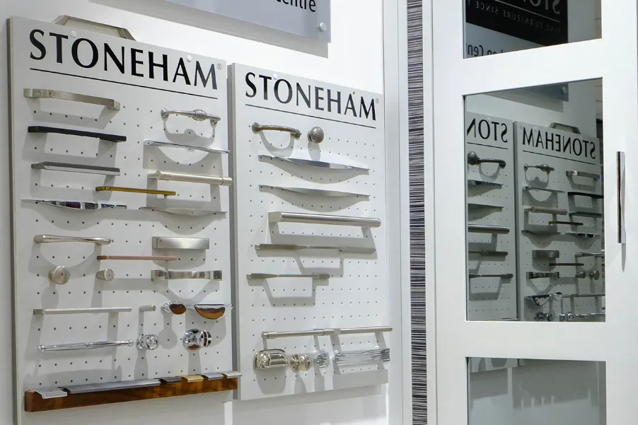 Stoneham kitchen handle display